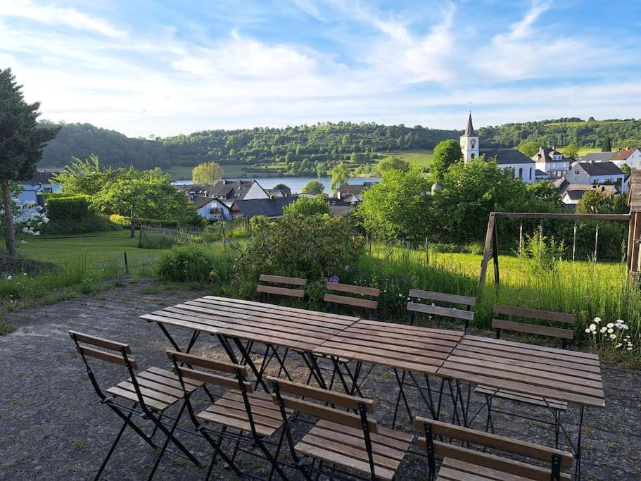 Haus Mit Idyllischem Seeblick Schalkenmehren Exteriör bild