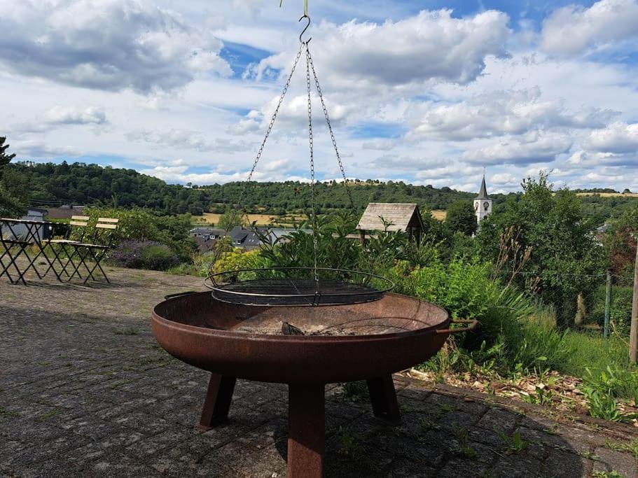 Haus Mit Idyllischem Seeblick Schalkenmehren Exteriör bild
