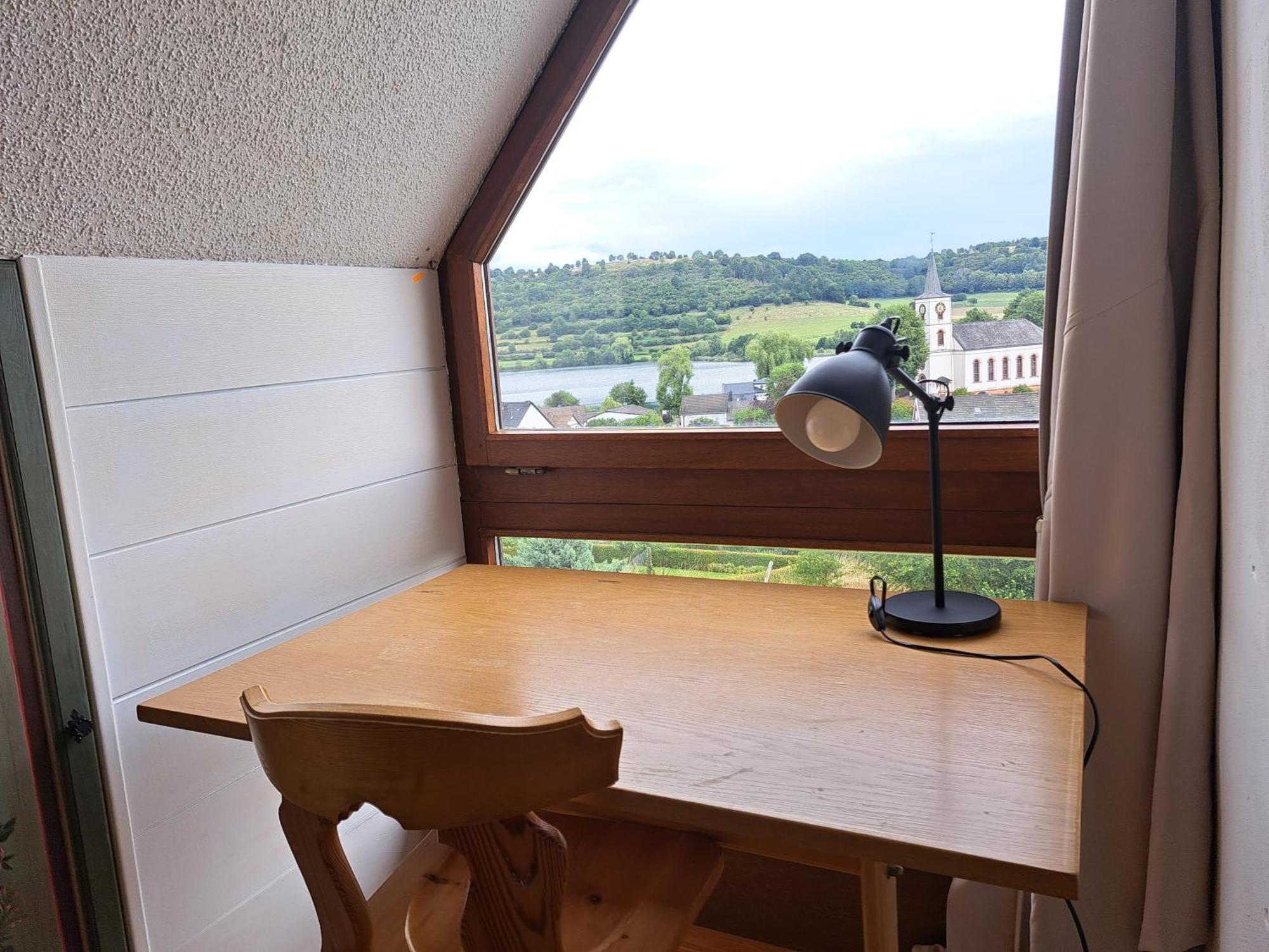 Haus Mit Idyllischem Seeblick Schalkenmehren Exteriör bild
